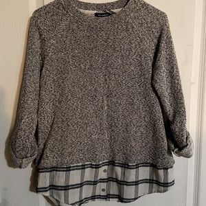 Blu Pepper light weight sweater blouse